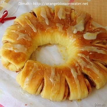 Dimah - http://www.orangeblossomwater.net - Berry Twist Bread 8